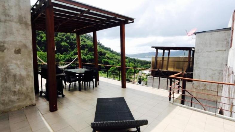 Villa 3 *